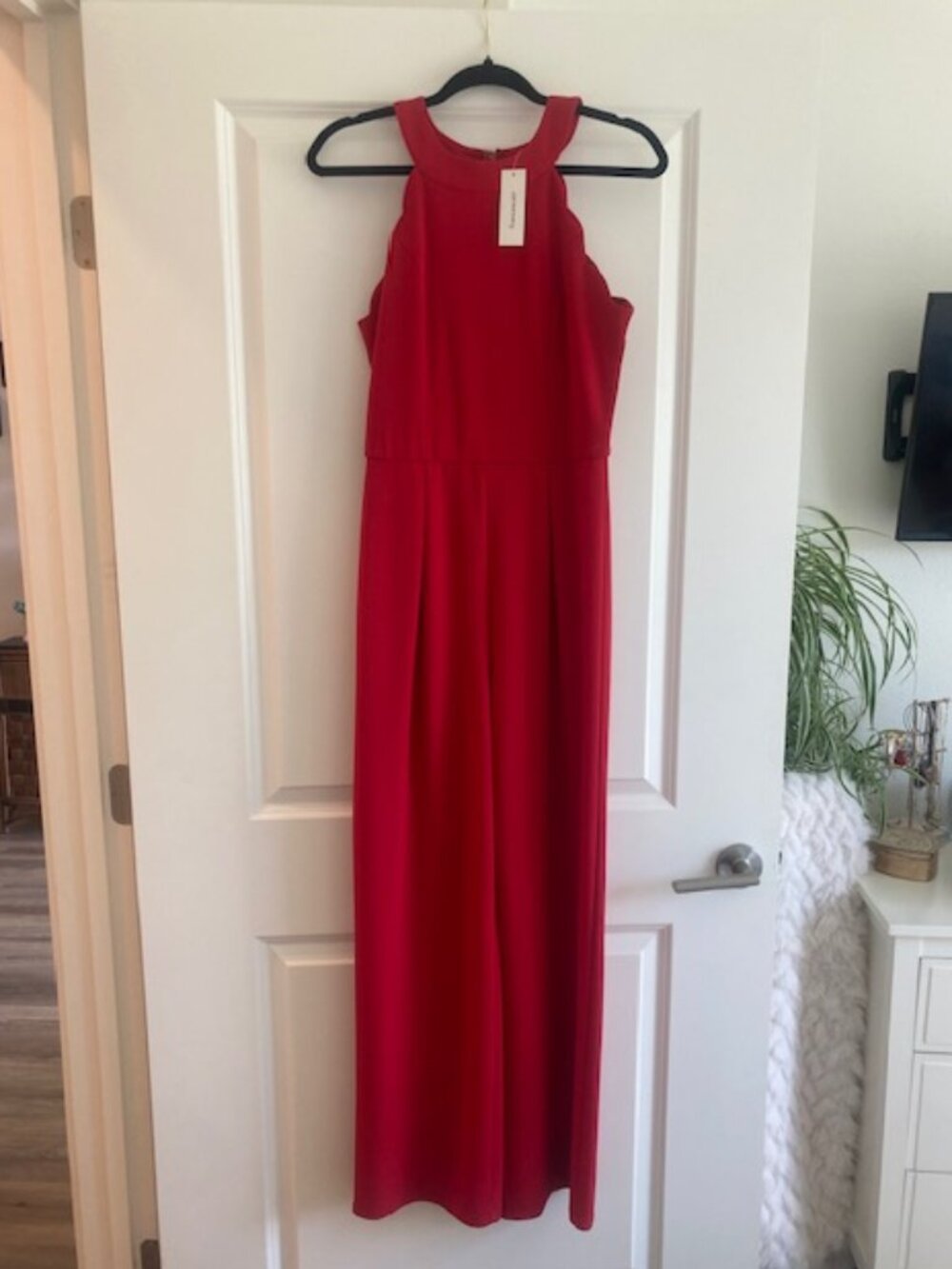 Francesca’s Red Jumpsuit Size M – New - Picture 1 of 2